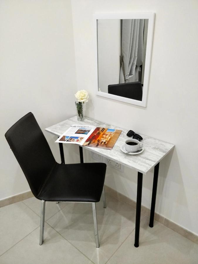 Central Rooms - Near Valletta & Sliema - Best Bus Lines Hamrun Exterior photo